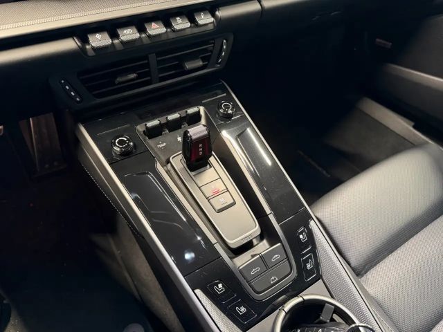 Porsche 992 Cabrio Carrera