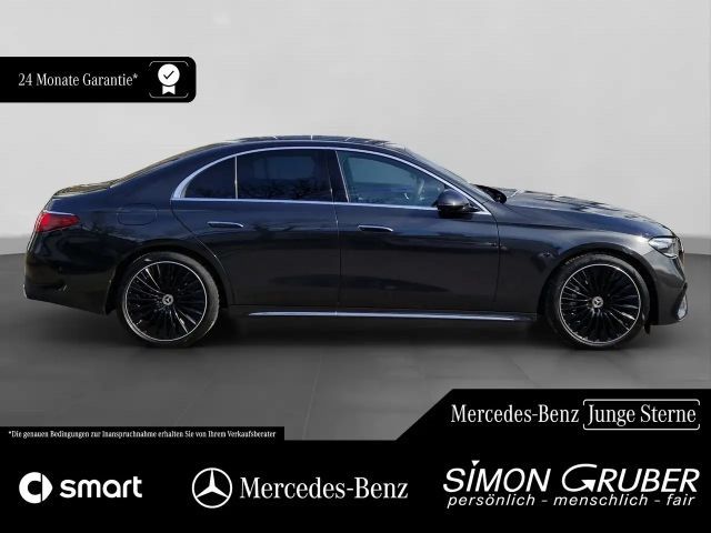 Mercedes-Benz E 220 AMG Line E 220 d Sedan