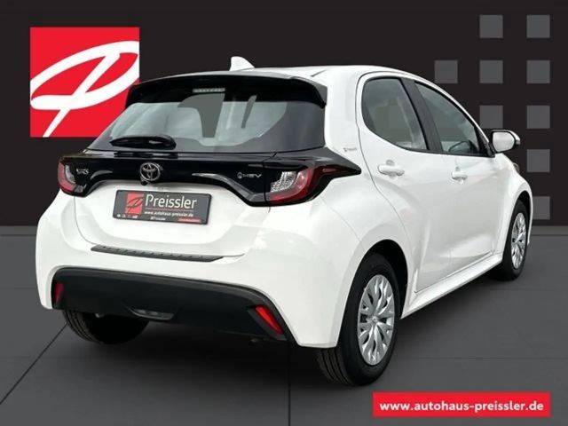 Toyota Yaris Business Hybride