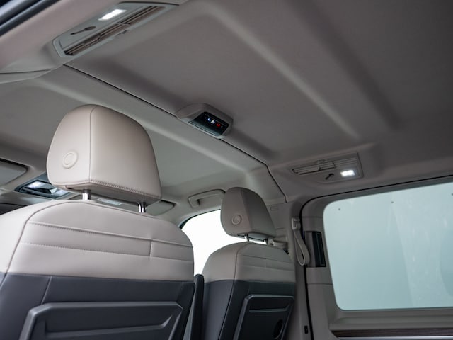 Volkswagen Multivan 2.0 TSI DSG Lang T7