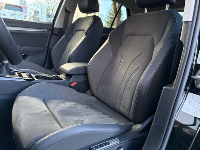 Volkswagen Golf 1.5 TSI Golf VIII IQ.Drive