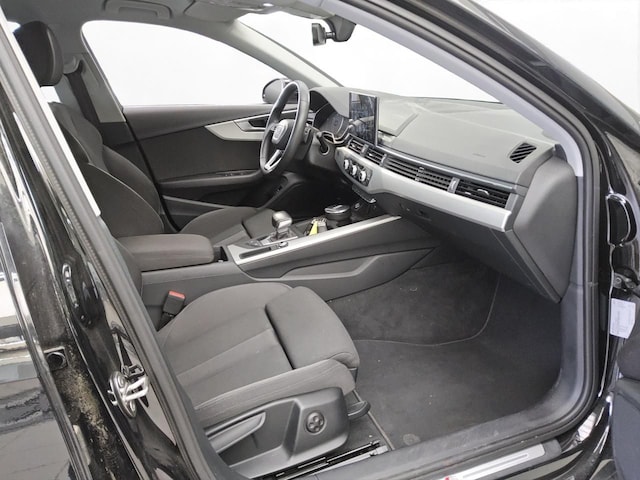 Audi A4 35 TDI Avant S-Line S-Tronic