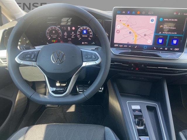 Volkswagen Golf 1.5 eTSI DSG