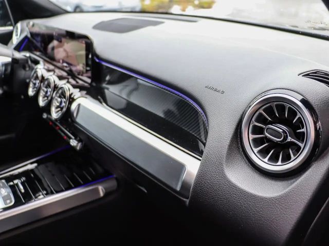 Mercedes-Benz GLB 220 4MATIC AMG Line