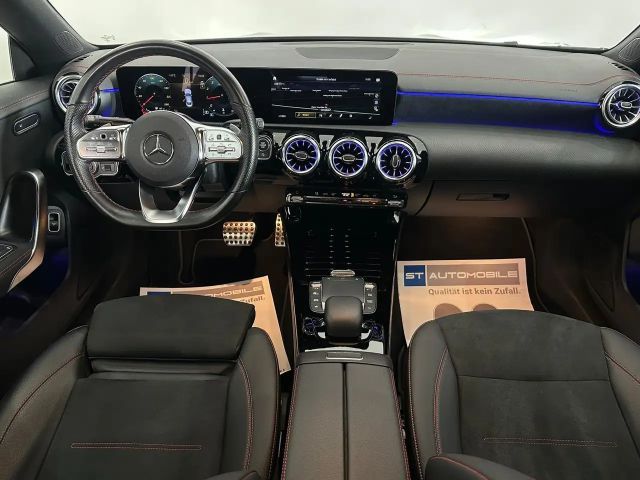 Mercedes-Benz CLA 200 AMG Line Sedan