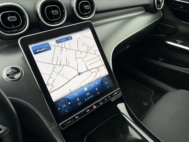 Mercedes-Benz C 220 4MATIC C 220 d Sedan