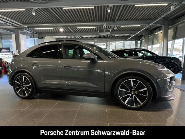 Porsche Macan 4