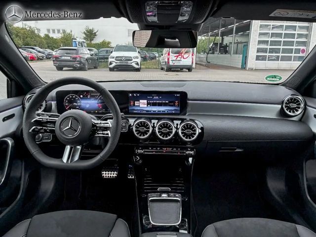 Mercedes-Benz A 180 AMG Line