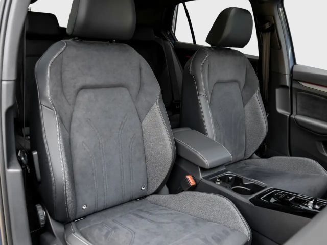 Volkswagen Golf 1.5 eTSI DSG Golf VIII