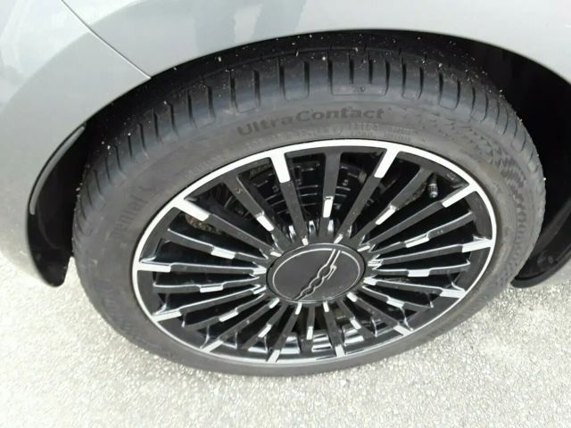 Fiat 500e "La Prima" Panoramadach