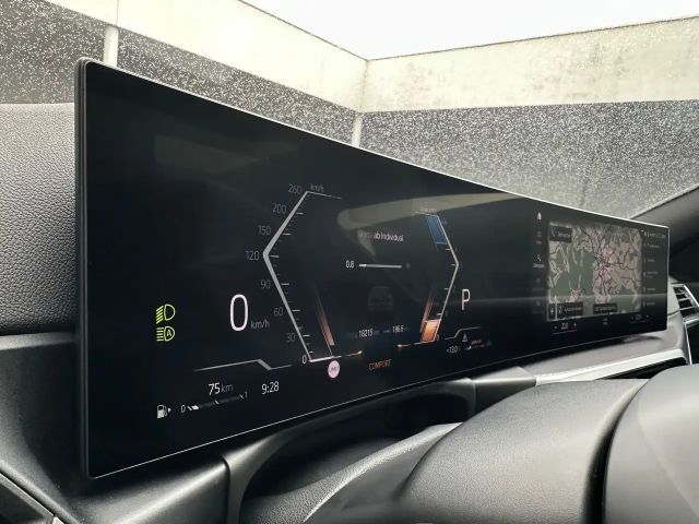 BMW 320 320d M-Sport Sedan xDrive