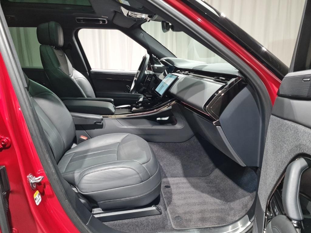 Land Rover Range Rover Sport D300 Dynamic SE