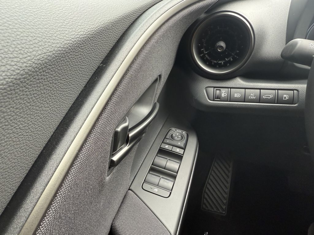 Toyota C-HR 5-deurs Technik