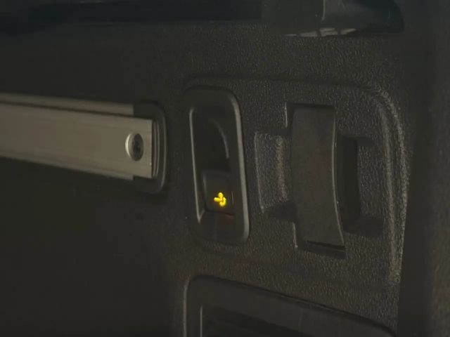 Volkswagen Touran 2.0 TDI DSG R-Line Style