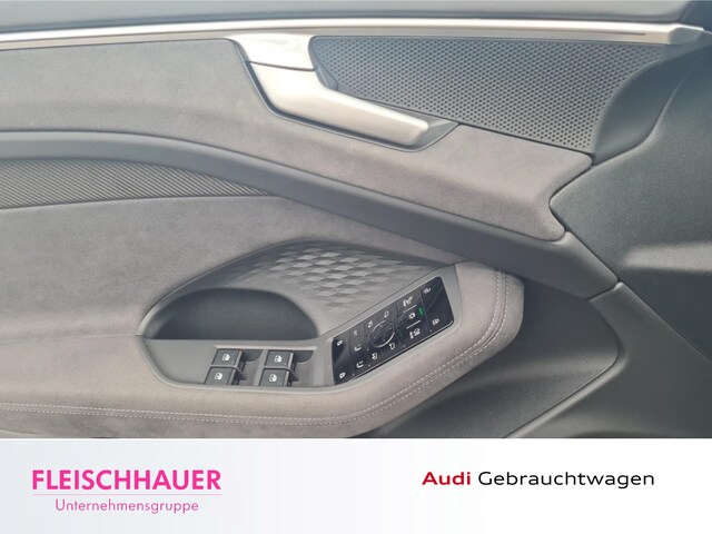 Audi A6 Avant Quattro S-Tronic