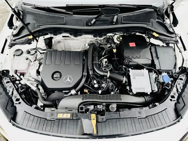 Mercedes-Benz GLA 200 Progressive