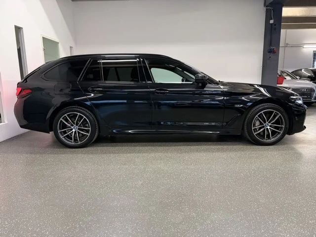 BMW 530 530e M-Sport xDrive