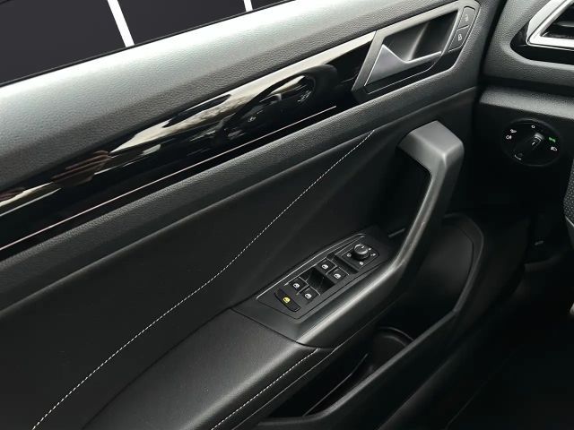 Volkswagen T-Roc DSG IQ.Drive R-Line