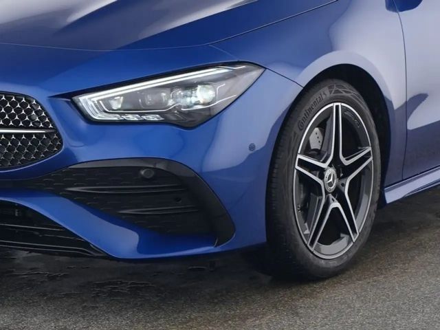 Mercedes-Benz CLA 200 AMG Line Coupé