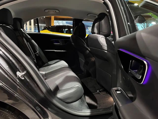 Mercedes-Benz C 200 AVANTGARDE C 200 d Sedan