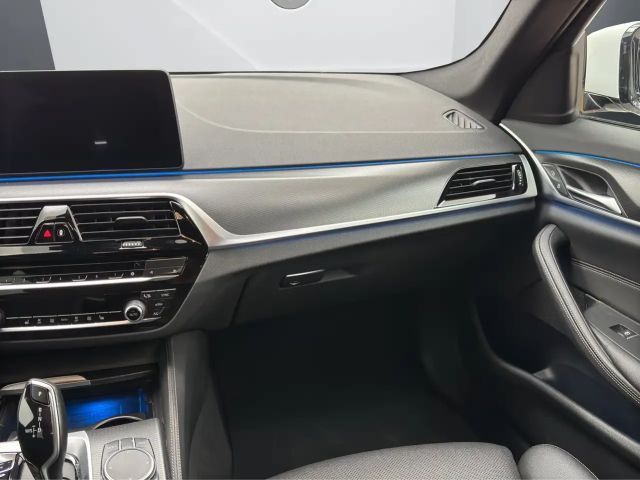 BMW 530 530e Touring