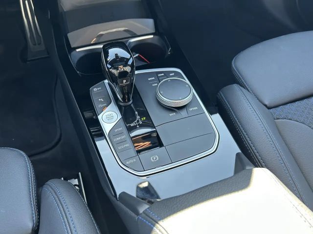 BMW 118 118i M-Sport Sedan