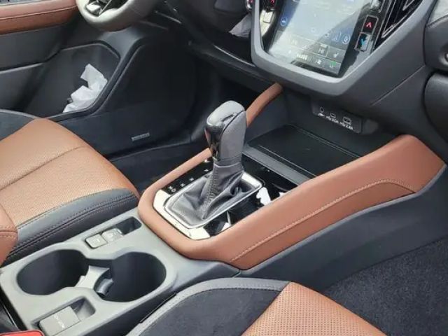 Subaru Forester 2.0 Platinum MJ 25