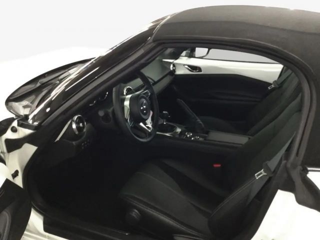 Mazda MX-5 Exclusive-line SkyActiv