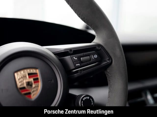 Porsche Taycan 4 Cross Turismo