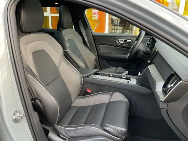 Volvo V60 Dark Ultimate