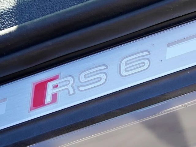 Audi RS6 4.0 TFSI Avant Quattro