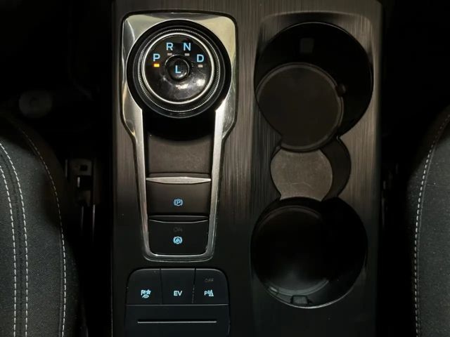 Ford Kuga Cool & Connect