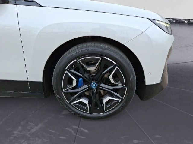BMW iX xDrive50