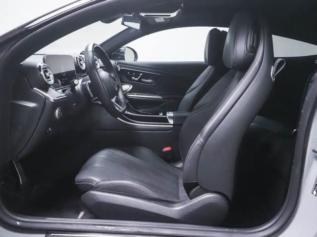 Mercedes-Benz CLE 300 4MATIC AMG Line Coupé