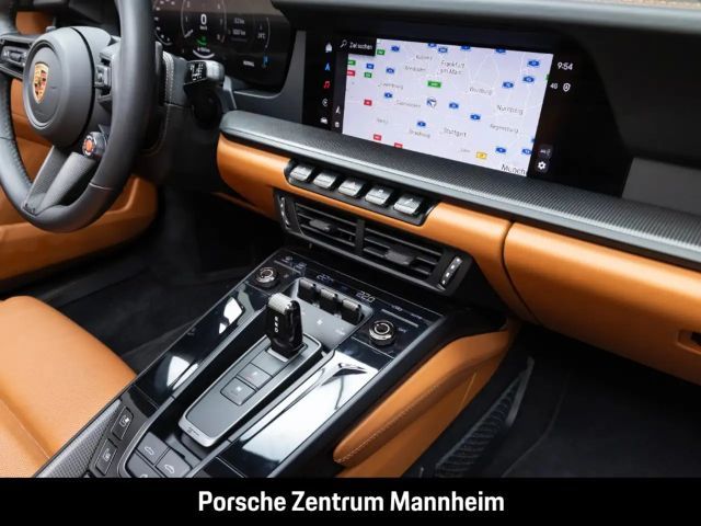 Porsche 992 Cabrio Carrera GTS