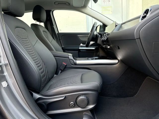 Mercedes-Benz GLA 220 4MATIC GLA 220 d