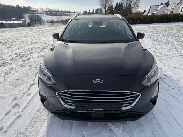 Ford Focus Cool & Connect Wagon