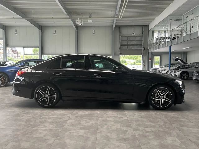 Mercedes-Benz C 300 AMG Line C 300 d Sedan