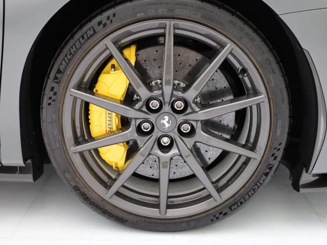 Ferrari SF90 Stradale