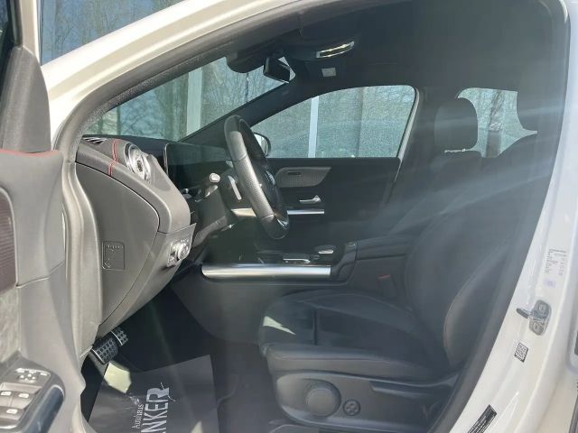 Mercedes-Benz EQA 350 4MATIC AMG Line