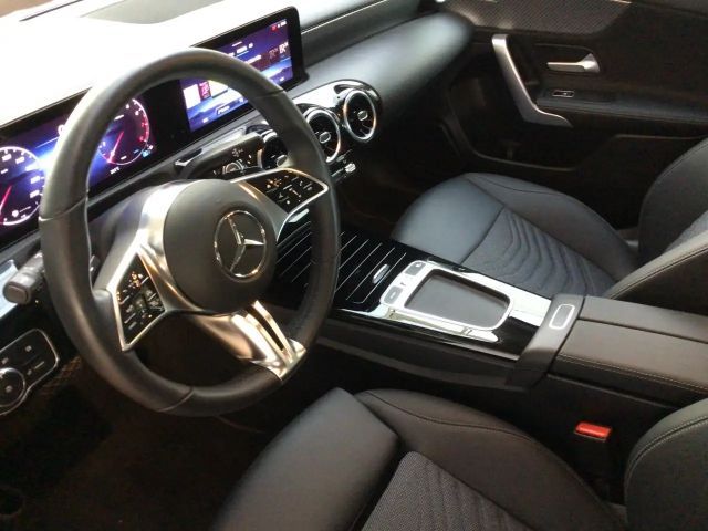 Mercedes-Benz A 180 Progressive