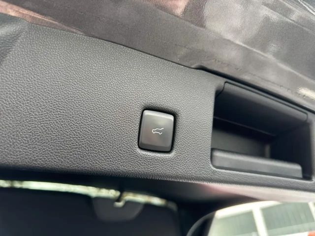 Ford Kuga Plug in Hybrid ST Line X