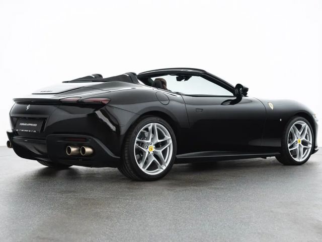 Ferrari Roma Spider