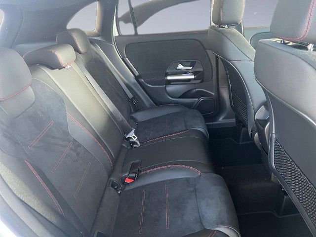 Mercedes-Benz GLA 200 AMG Line