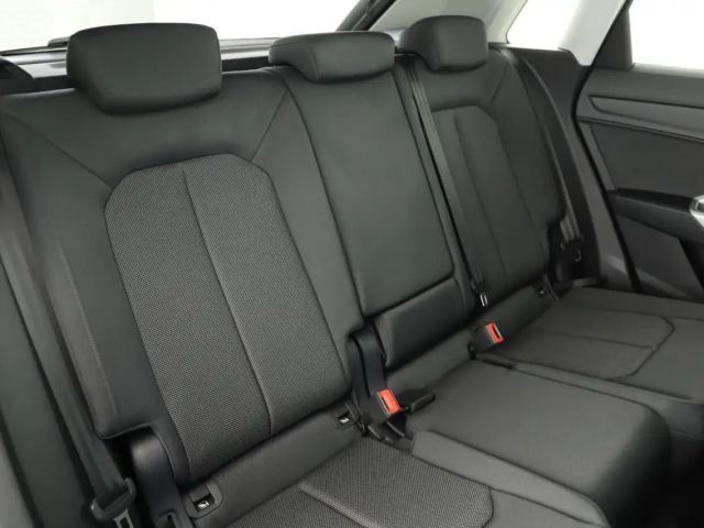 Audi Q3 35 TFSI S-Tronic