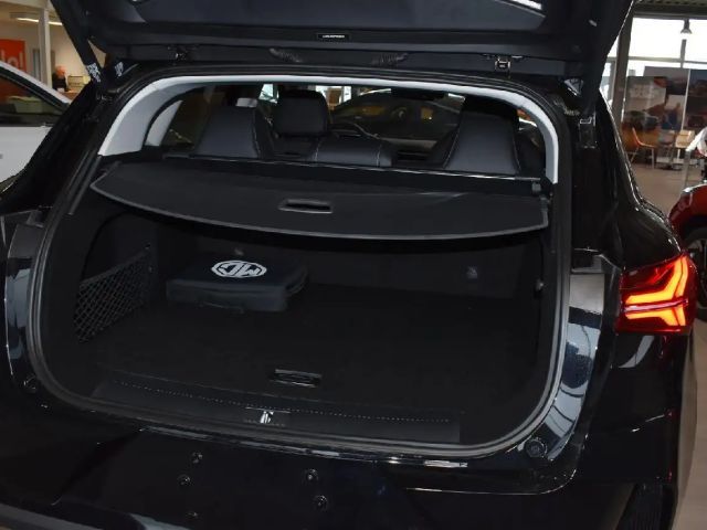 MG Marvel R Performance Tri-motor AWD