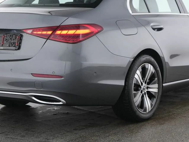 Mercedes-Benz C 180 AVANTGARDE Sedan