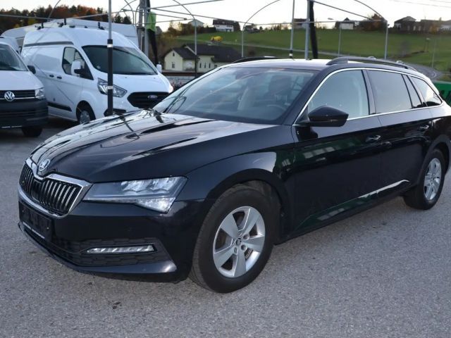 Skoda Superb Superb Kombi 2,0 TDI DSG LED AHV VIRTUAL NAVI 1.Be