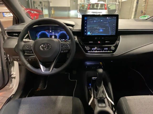Toyota Corolla 2.0Teamplayer wenig KM*junger Gebrauchter