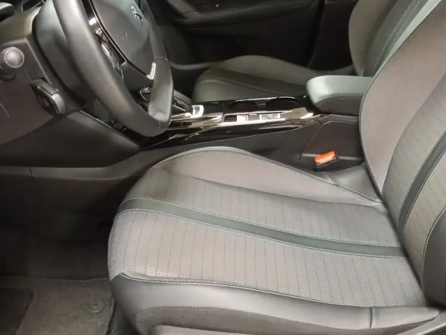 Peugeot E-2008 Allure Pack